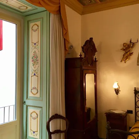Old Taverna Sorrentina Hotel